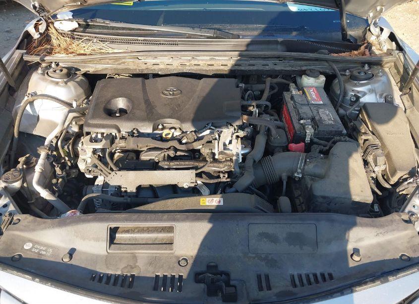 Photo 10 of 2018 Toyota Camry LE (VIN 4T1B11HK6JU591880)