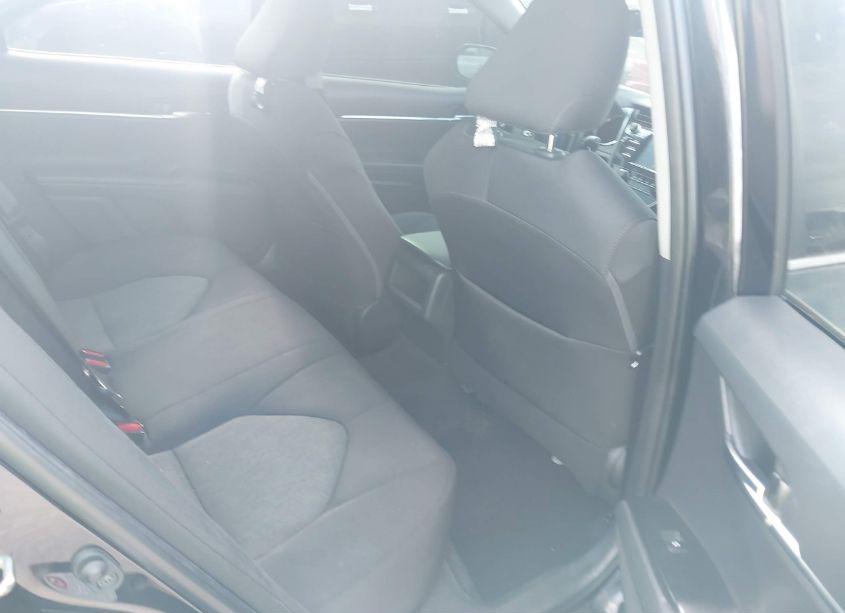 Photo 8 of 2018 Toyota Camry LE (VIN 4T1B11HK6JU611786)