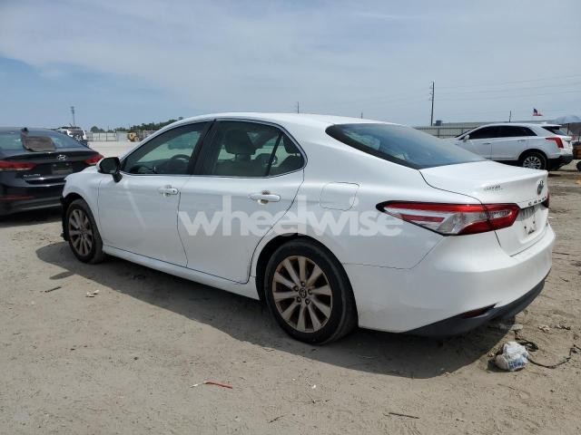 Photo 2 of 2018 TOYOTA CAMRY L (VIN 4T1B11HK6JU619824)
