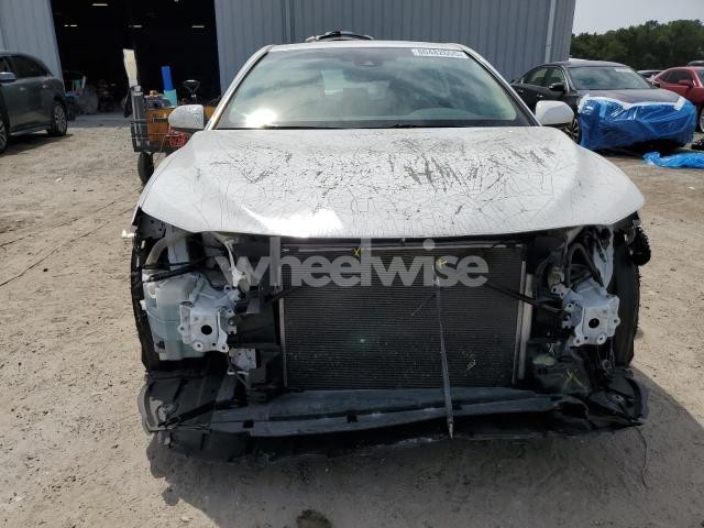 Photo 3 of 2018 TOYOTA CAMRY L (VIN 4T1B11HK6JU619824)