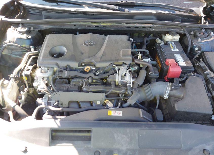 Photo 10 of 2018 Toyota Camry SE (VIN 4T1B11HK6JU640172)