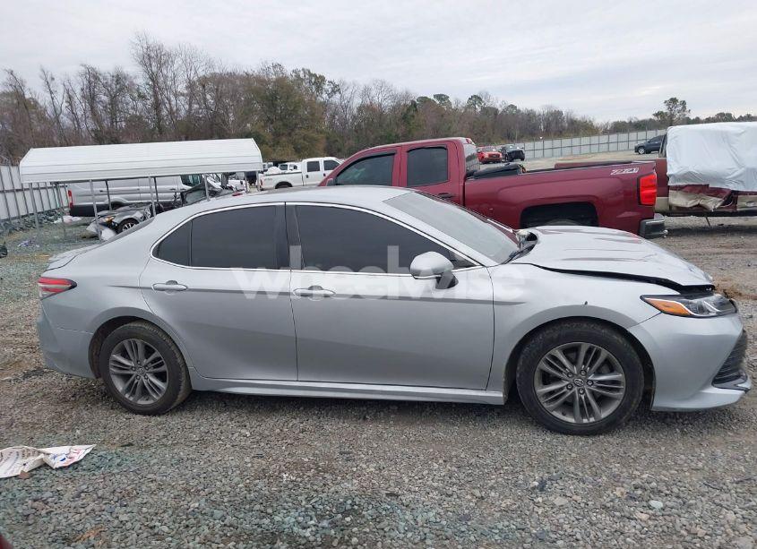 Photo 13 of 2018 Toyota Camry SE (VIN 4T1B11HK6JU644304)