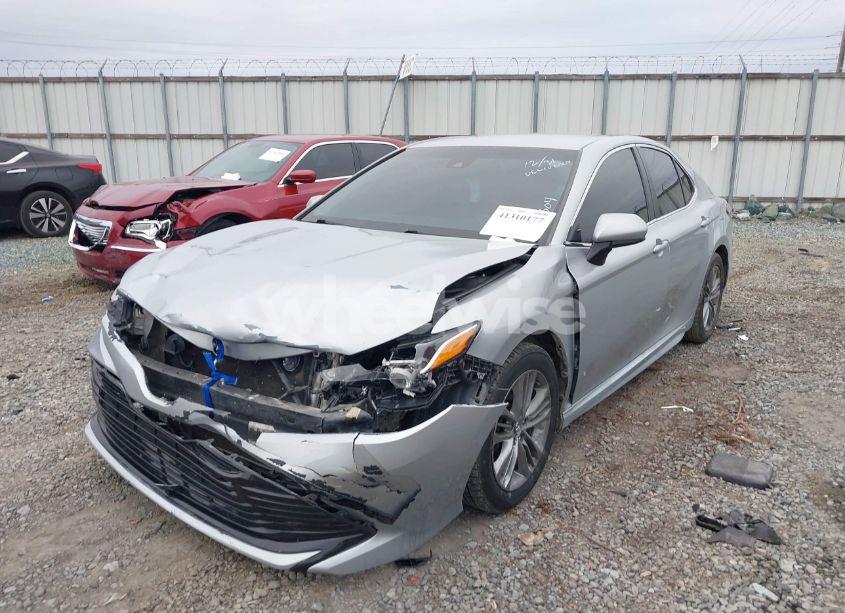 Photo 6 of 2018 Toyota Camry SE (VIN 4T1B11HK6JU644304)