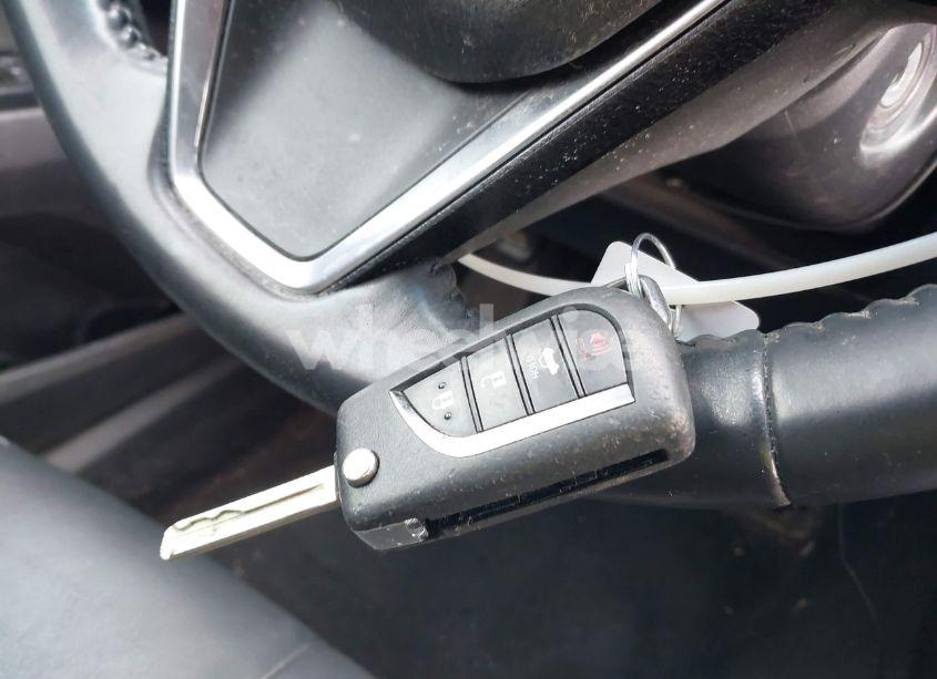 Photo 11 of 2018 Toyota Camry SE (VIN 4T1B11HK6JU669056)