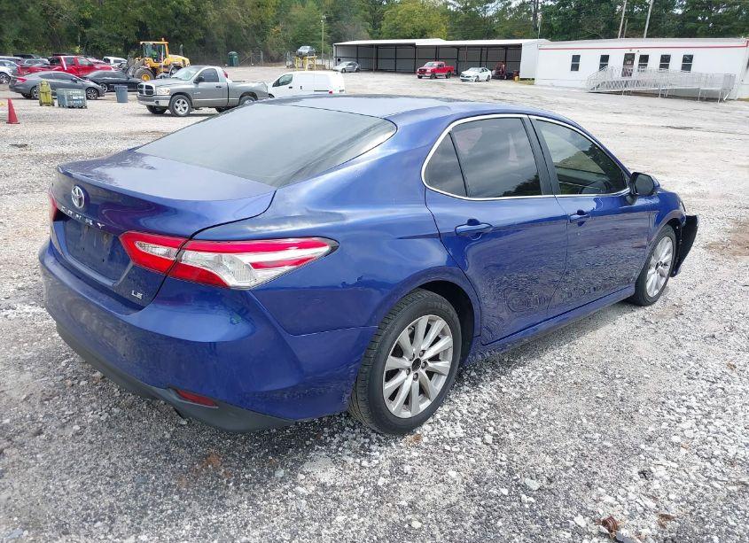 Photo 4 of 2018 Toyota Camry LE (VIN 4T1B11HK6JU675651)