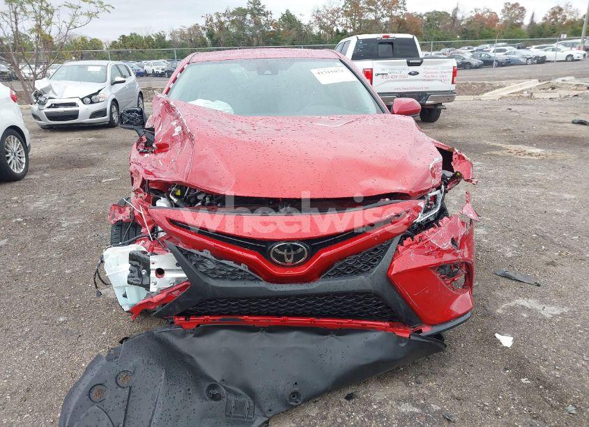 Photo 12 of 2019 Toyota Camry SE (VIN 4T1B11HK6KU167682)