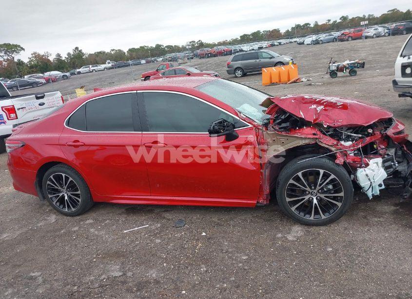 Photo 13 of 2019 Toyota Camry SE (VIN 4T1B11HK6KU167682)