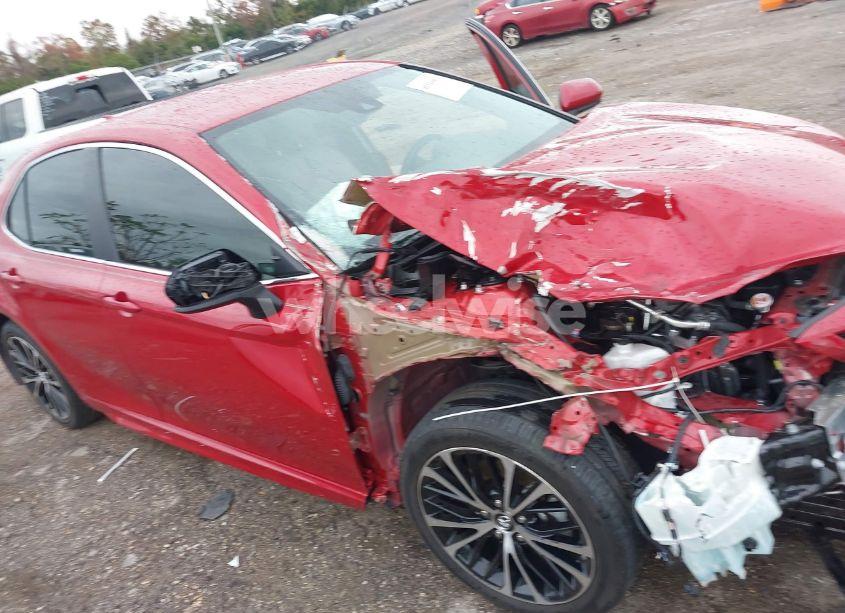 Photo 6 of 2019 Toyota Camry SE (VIN 4T1B11HK6KU167682)