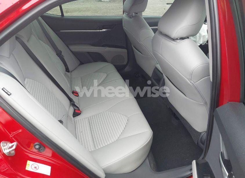 Photo 8 of 2019 Toyota Camry SE (VIN 4T1B11HK6KU167682)