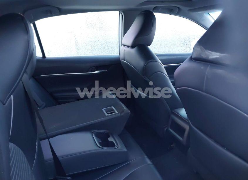 Photo 8 of 2019 Toyota Camry SE (VIN 4T1B11HK6KU168198)