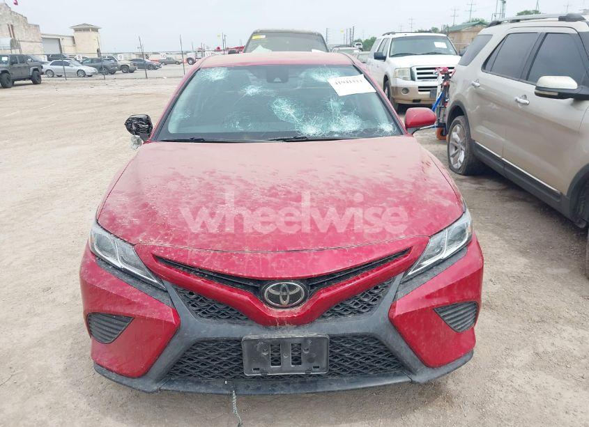 Photo 12 of 2019 Toyota Camry SE (VIN 4T1B11HK6KU169187)