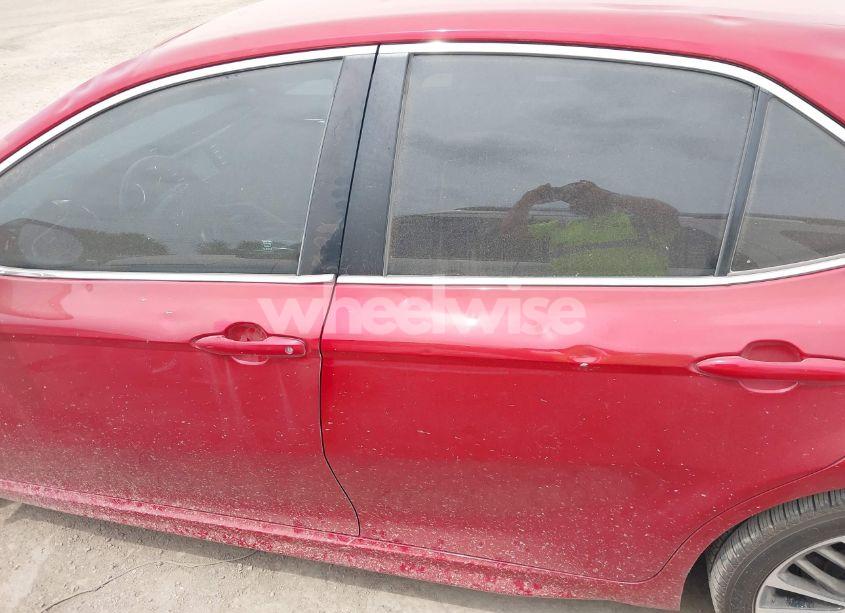 Photo 14 of 2019 Toyota Camry SE (VIN 4T1B11HK6KU169187)