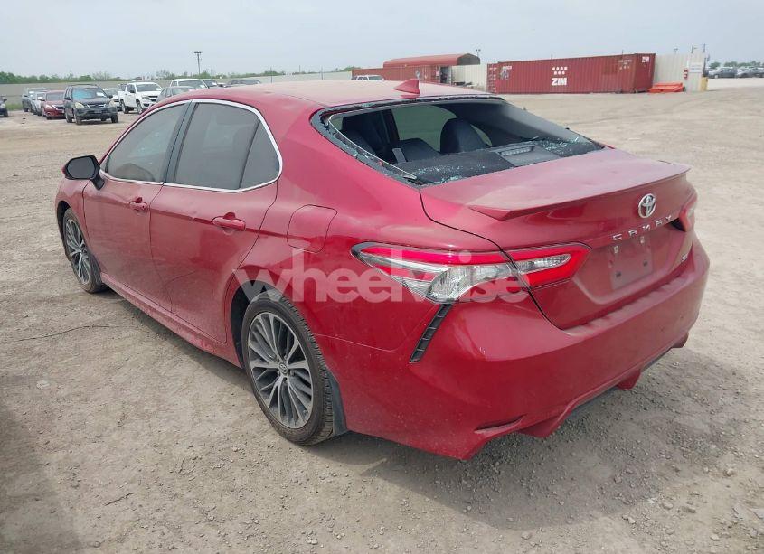 Photo 3 of 2019 Toyota Camry SE (VIN 4T1B11HK6KU169187)
