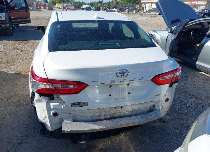 Photo 16 of 2019 Toyota Camry LE (VIN 4T1B11HK6KU195742)