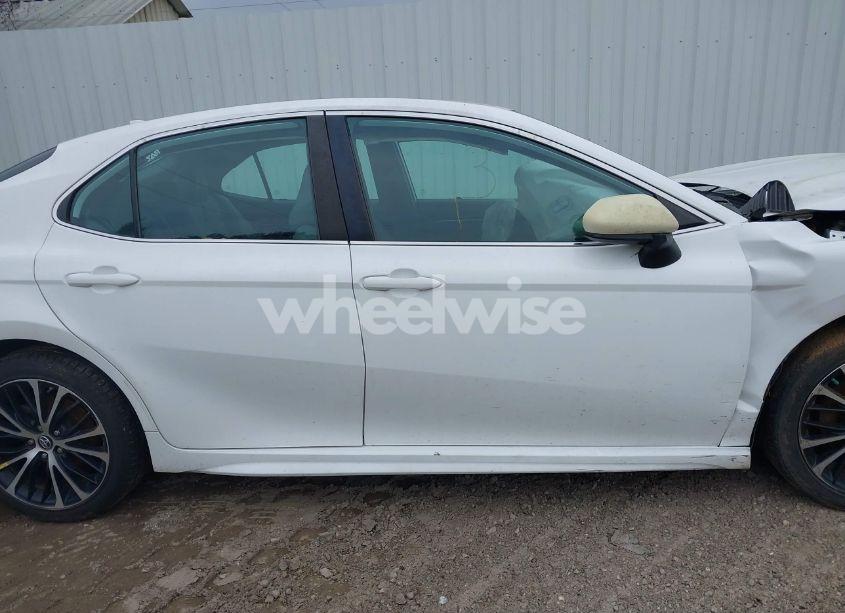 Photo 13 of 2019 Toyota Camry SE (VIN 4T1B11HK6KU229971)