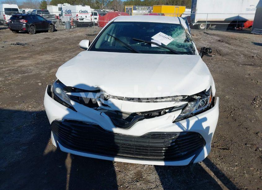 Photo 12 of 2019 Toyota Camry LE (VIN 4T1B11HK6KU247578)