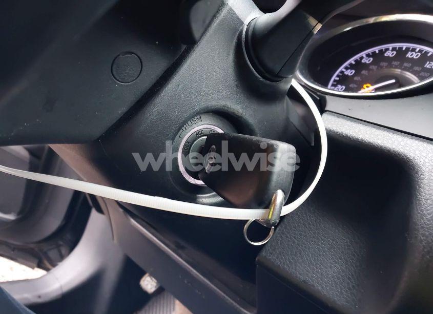 Photo 11 of 2019 Toyota Camry SE (VIN 4T1B11HK6KU248195)