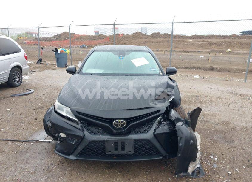 Photo 12 of 2019 Toyota Camry SE (VIN 4T1B11HK6KU248195)