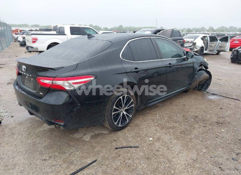 Photo 4 of 2019 Toyota Camry SE (VIN 4T1B11HK6KU248195)
