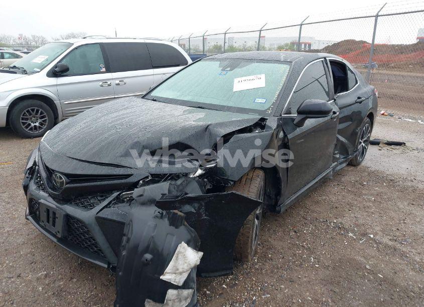 Photo 6 of 2019 Toyota Camry SE (VIN 4T1B11HK6KU248195)