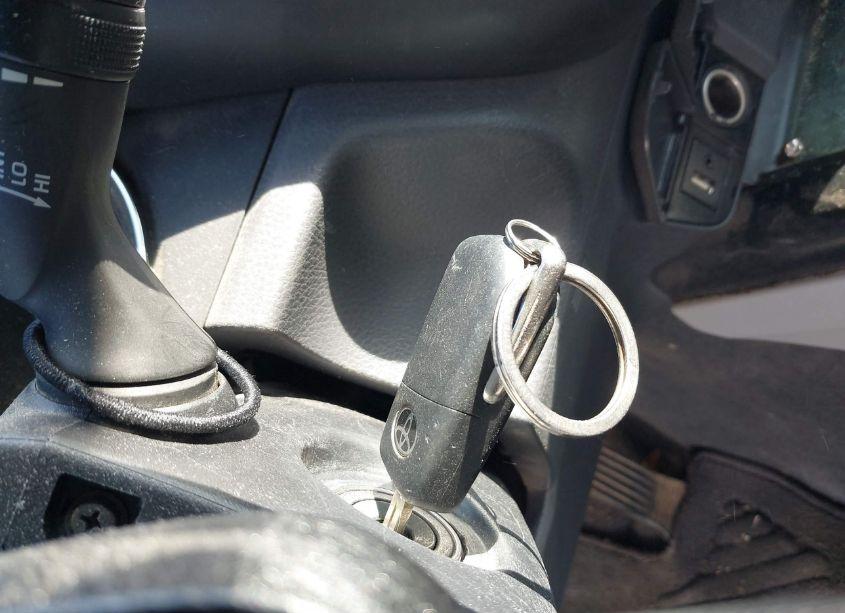 Photo 11 of 2019 Toyota Camry LE (VIN 4T1B11HK6KU262176)