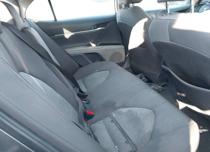 Photo 8 of 2019 Toyota Camry LE (VIN 4T1B11HK6KU262176)