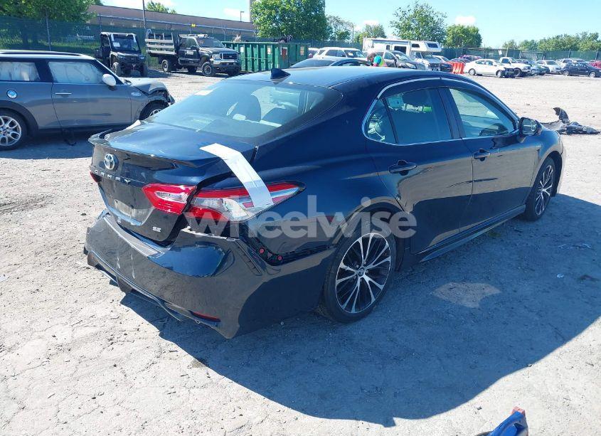 Photo 4 of 2019 Toyota Camry SE (VIN 4T1B11HK6KU283500)