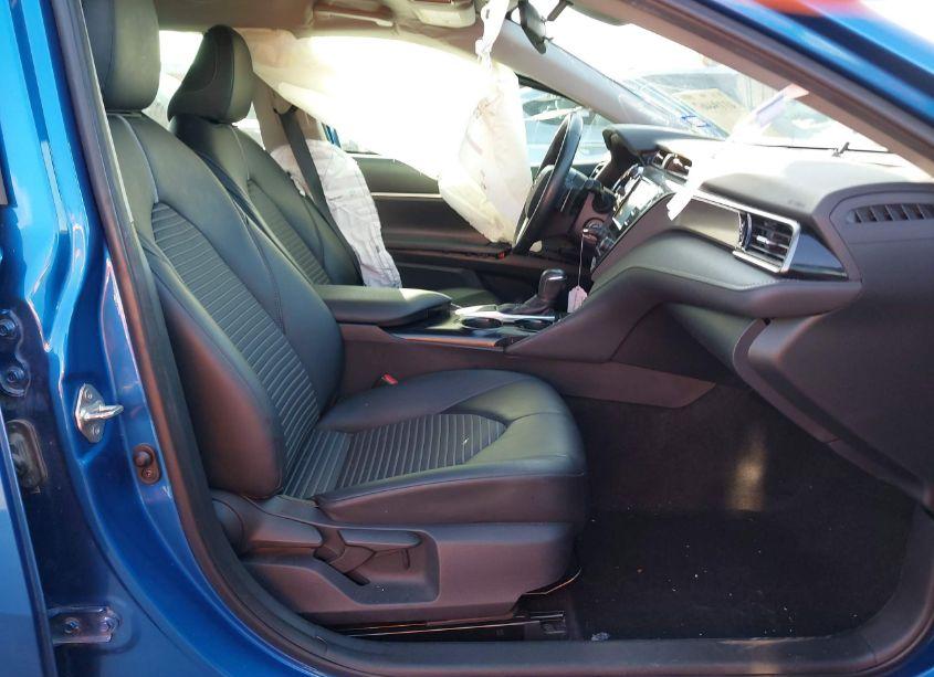 Photo 5 of 2019 Toyota Camry SE (VIN 4T1B11HK6KU292696)