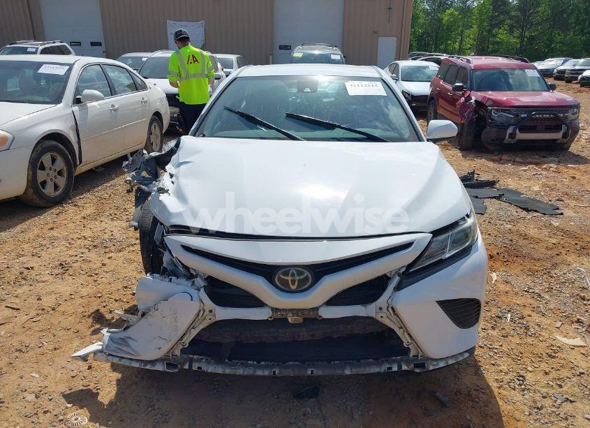 Photo 12 of 2019 Toyota Camry SE (VIN 4T1B11HK6KU297252)