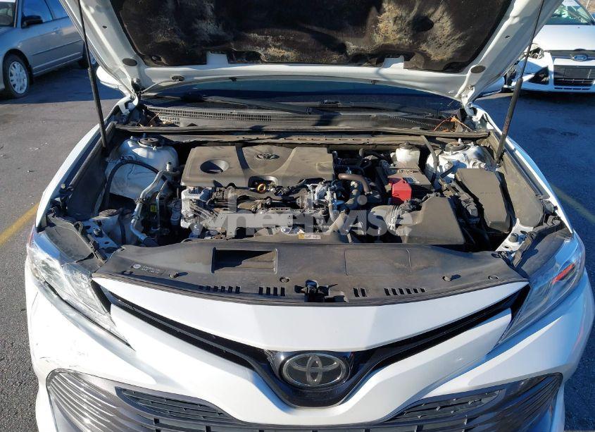 Photo 10 of 2019 Toyota Camry XLE (VIN 4T1B11HK6KU685033)