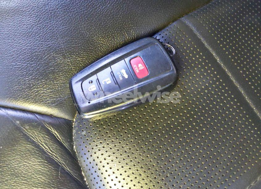 Photo 11 of 2019 Toyota Camry XLE (VIN 4T1B11HK6KU685033)