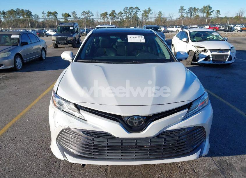 Photo 12 of 2019 Toyota Camry XLE (VIN 4T1B11HK6KU685033)