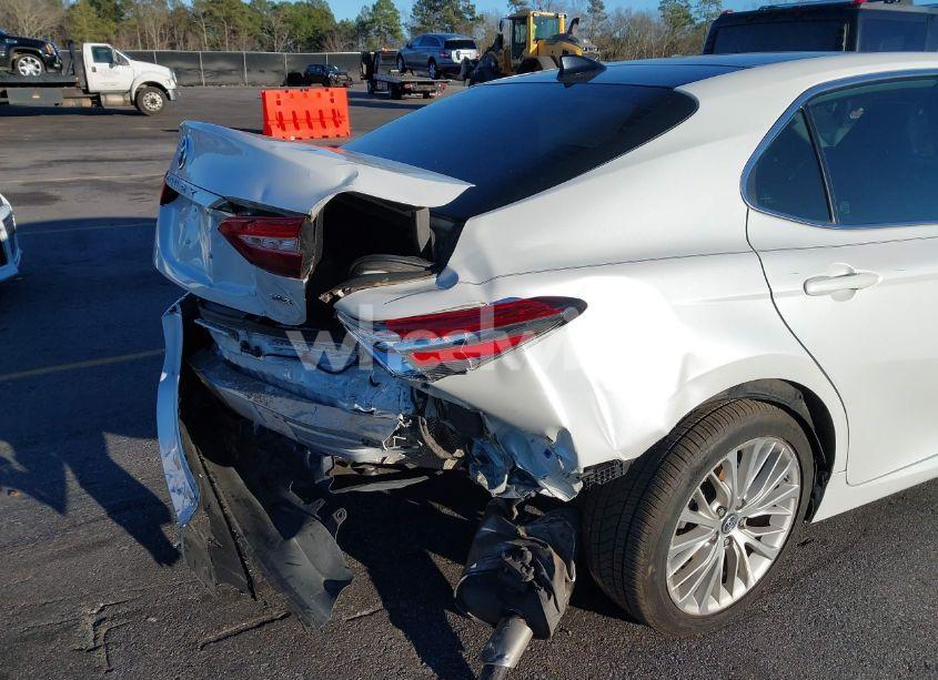 Photo 17 of 2019 Toyota Camry XLE (VIN 4T1B11HK6KU685033)