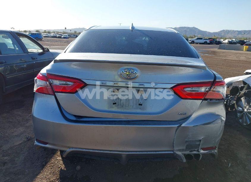 Photo 17 of 2019 Toyota Camry SE (VIN 4T1B11HK6KU692080)