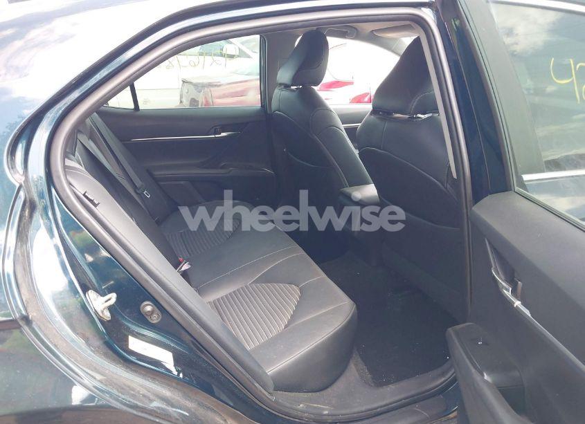 Photo 8 of 2019 Toyota Camry SE (VIN 4T1B11HK6KU695657)