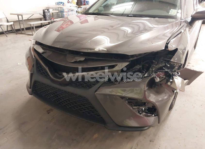 Photo 19 of 2019 Toyota Camry SE (VIN 4T1B11HK6KU697036)