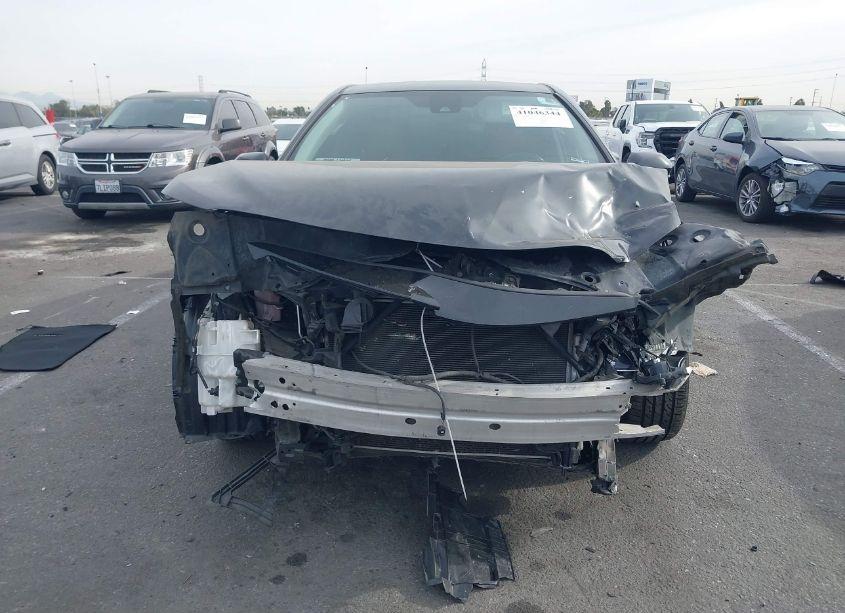 Photo 12 of 2019 Toyota Camry SE (VIN 4T1B11HK6KU712862)