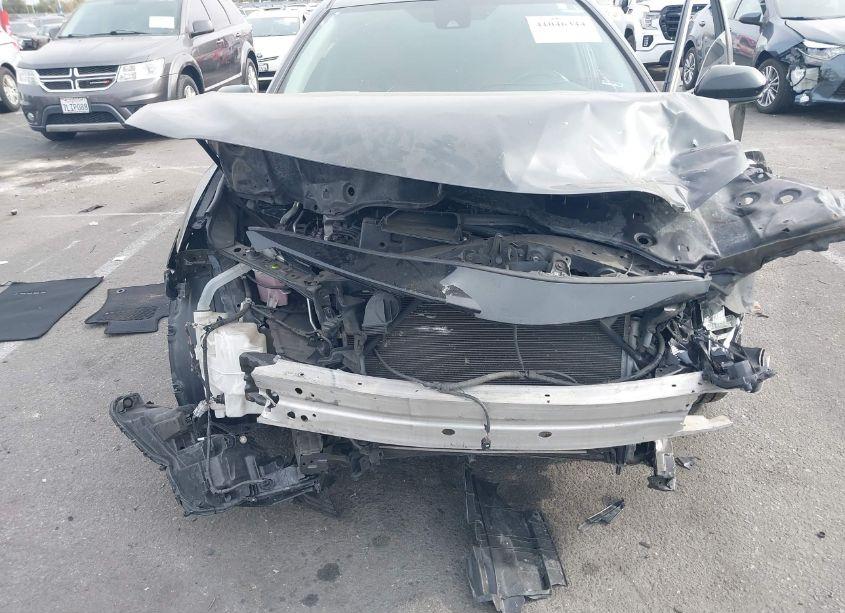 Photo 6 of 2019 Toyota Camry SE (VIN 4T1B11HK6KU712862)