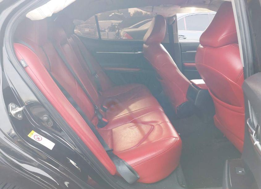 Photo 8 of 2019 Toyota Camry SE (VIN 4T1B11HK6KU712862)