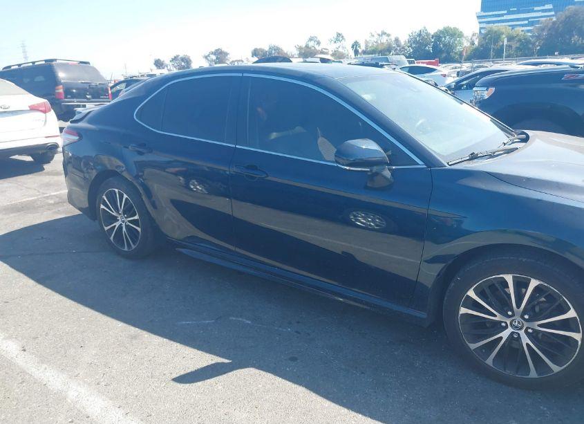 Photo 13 of 2019 Toyota Camry SE (VIN 4T1B11HK6KU719231)