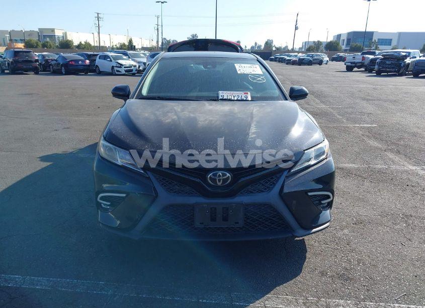 Photo 12 of 2019 Toyota Camry SE (VIN 4T1B11HK6KU722274)
