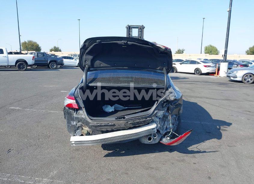 Photo 16 of 2019 Toyota Camry SE (VIN 4T1B11HK6KU722274)