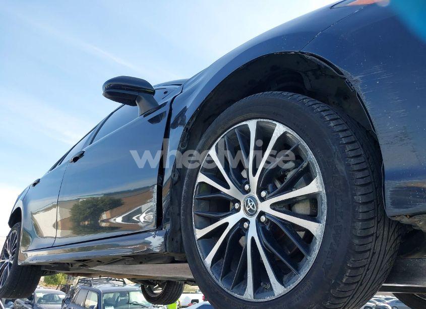 Photo 18 of 2019 Toyota Camry SE (VIN 4T1B11HK6KU722274)