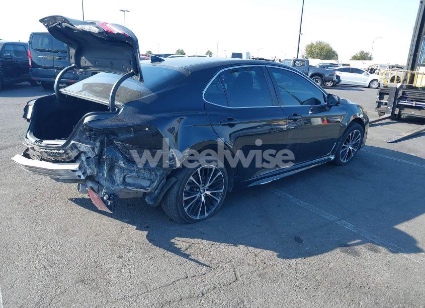 Photo 4 of 2019 Toyota Camry SE (VIN 4T1B11HK6KU722274)