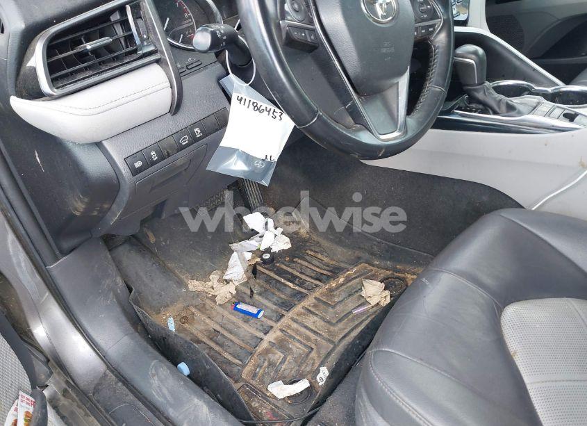 Photo 19 of 2019 Toyota Camry XLE (VIN 4T1B11HK6KU727846)