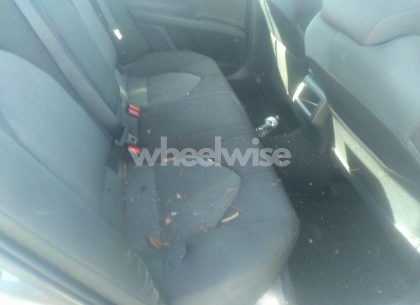 Photo 8 of 2019 Toyota Camry LE (VIN 4T1B11HK6KU728138)