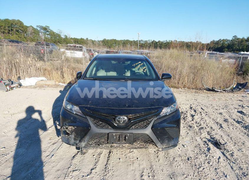 Photo 12 of 2019 Toyota Camry SE (VIN 4T1B11HK6KU755453)