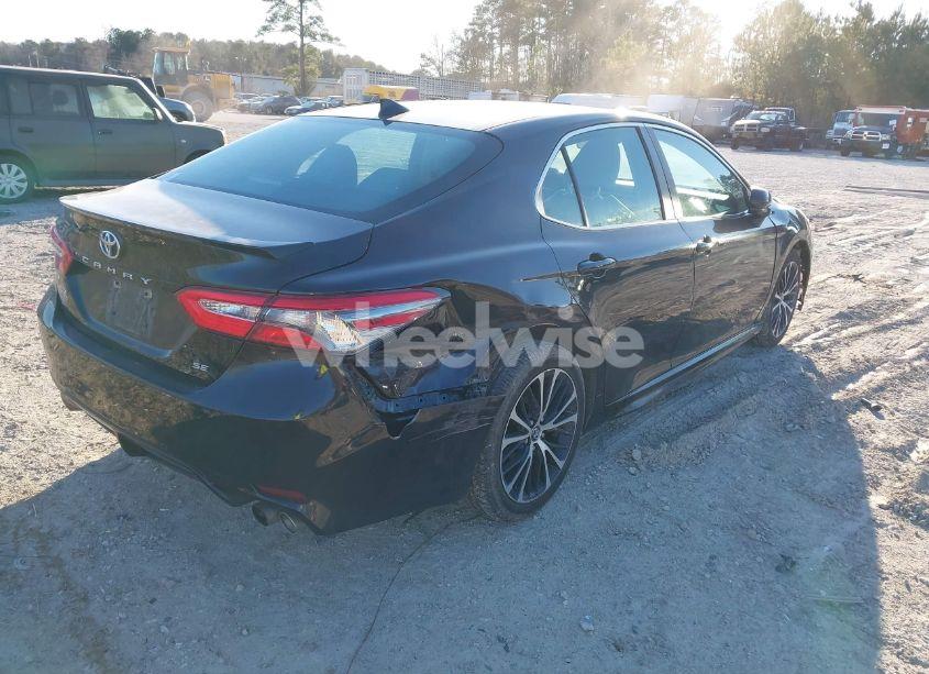 Photo 4 of 2019 Toyota Camry SE (VIN 4T1B11HK6KU755453)