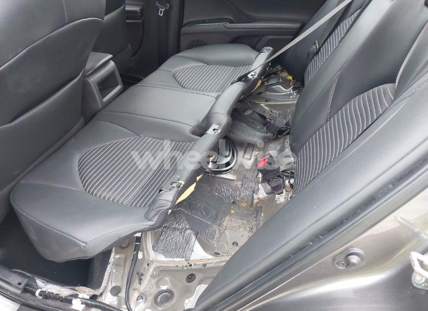 Photo 6 of 2019 Toyota Camry SE (VIN 4T1B11HK6KU785388)