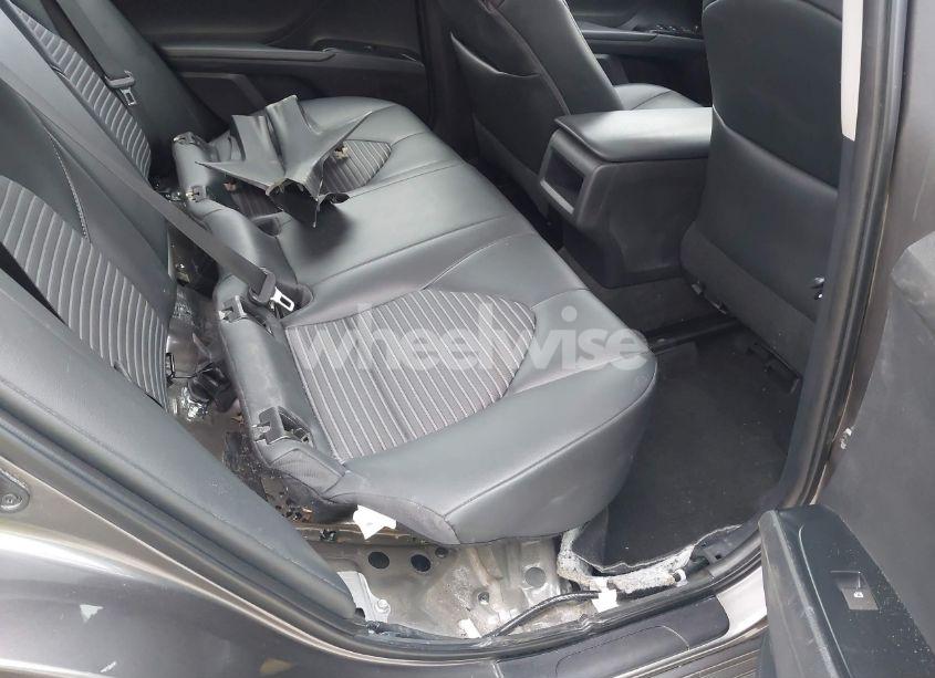 Photo 8 of 2019 Toyota Camry SE (VIN 4T1B11HK6KU785388)